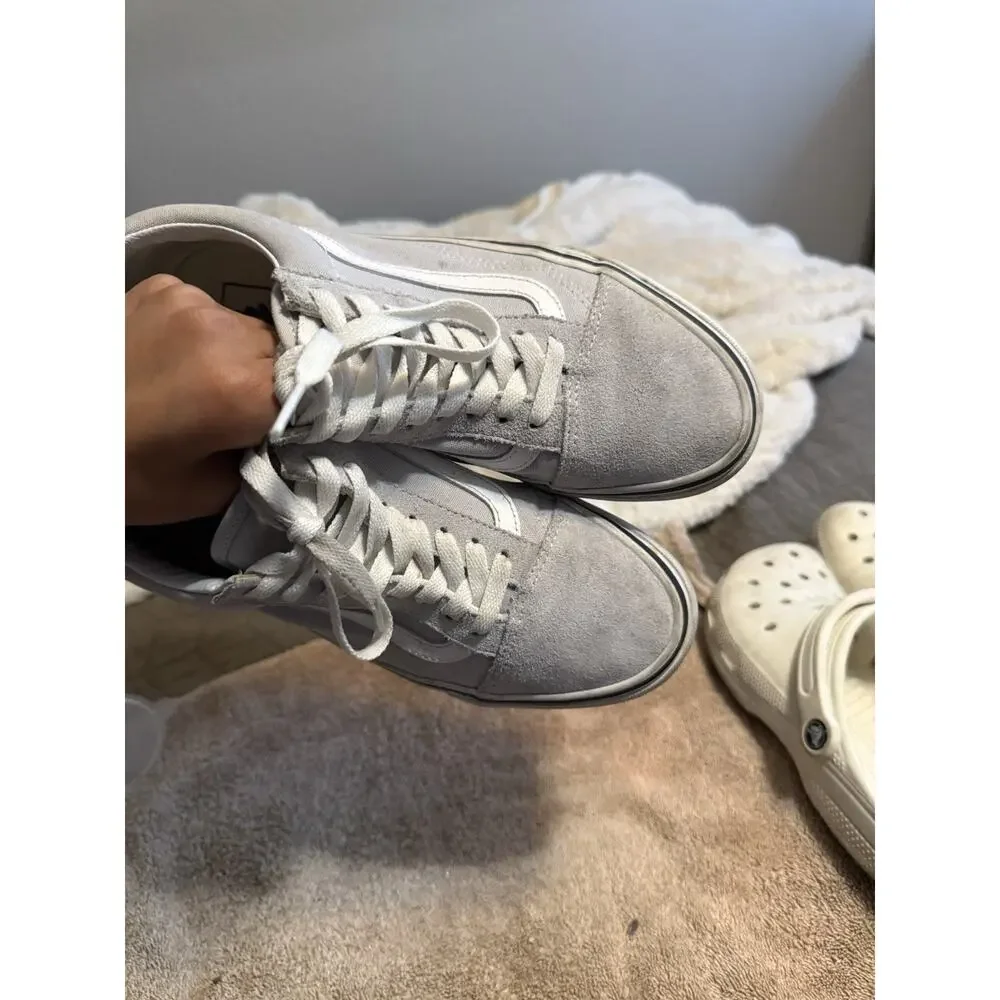 VANS Old Skool Men’s Gray/White Low Top Lace Up Athletic Sneaker